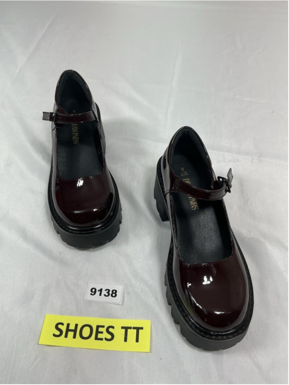 Womans Excellent Mary Jane Platform Chunky Heel Shoes Size 6 Burgandy